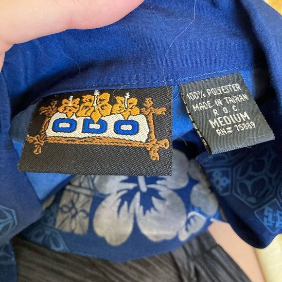 Mens Blue and Silver Vintage ODO Floral Hawaiian Button Down Shirt - Picture 2 of 2